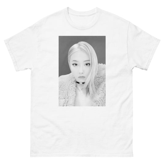 Yii Portrait T-Shirt (Grayscale)